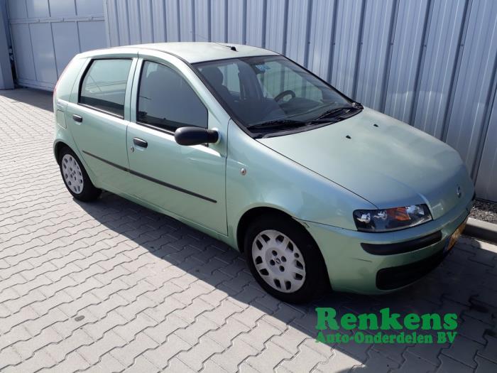 Fiat Punto Ii 1 1 2 60 S Salvage Year Of Construction 01 Colour Green Proxyparts Com