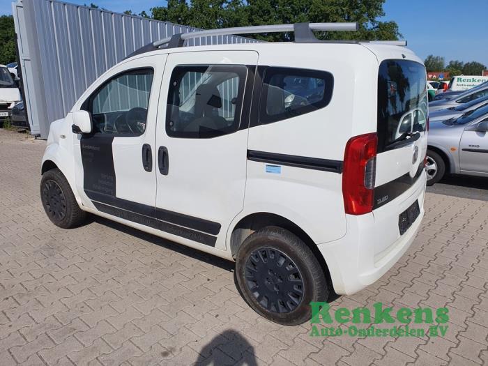 Fiat Qubo 1.4 Vehículo de desguace (2011, Blanco)