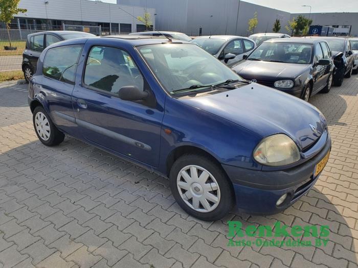 Renault Clio II 1.2 Vehículo de desguace (2000, Azul)