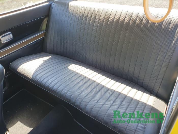 Opel Kadett Coche dañado (1969, Amarillo)