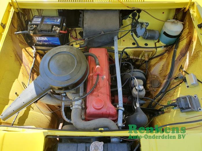 Opel Kadett Coche dañado (1969, Amarillo)