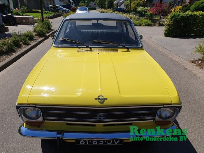 Opel Kadett Coche dañado (1969, Amarillo)