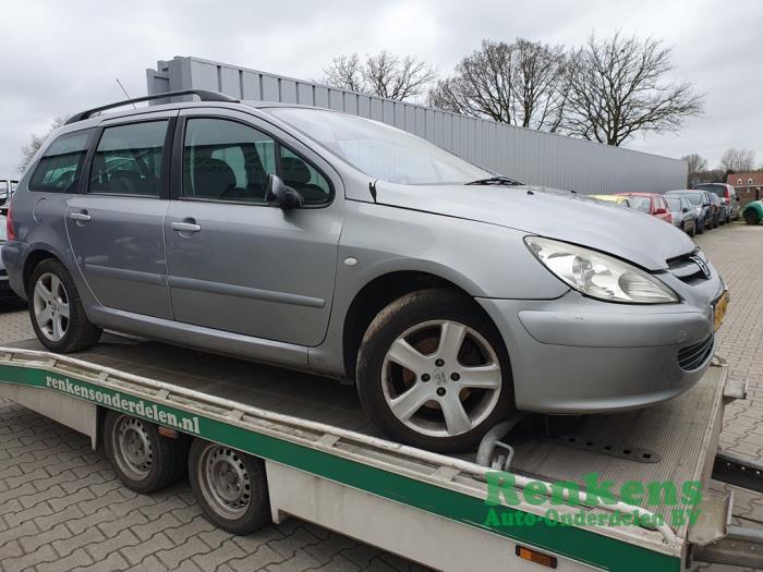 Peugeot 307 SW 1.6 16V Salvage vehicle (2004, Gray)