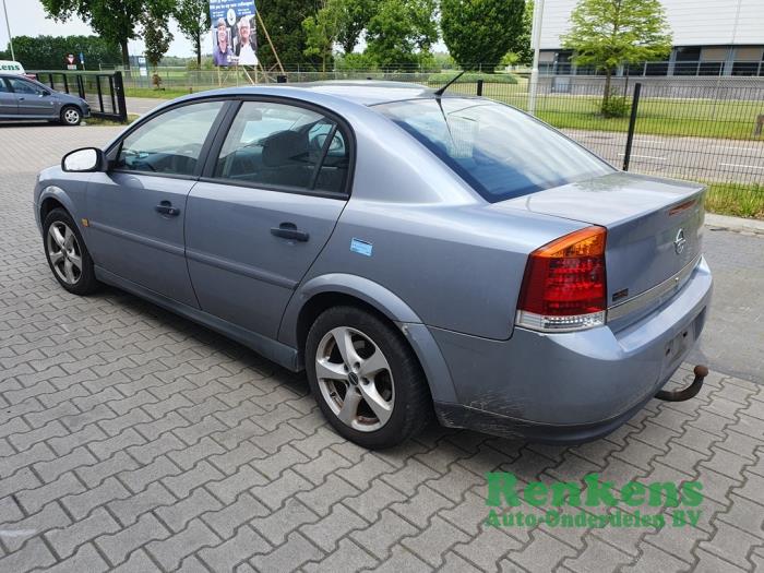 Opel Vectra C 2.2 16V Samochód złomowany (2003, Szary)