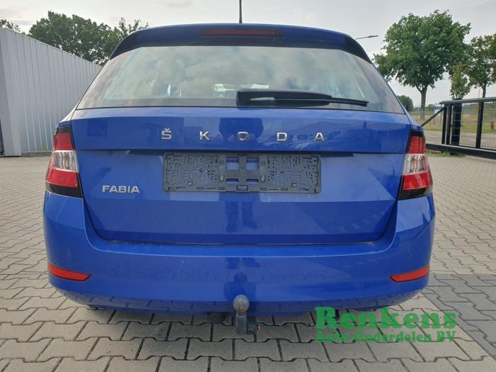 Skoda Fabia III Combi 1.0 TSI 12V Épave (2020, Bleu)
