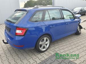 Skoda Fabia III Combi 1.0 TSI 12V Épave (2020, Bleu)