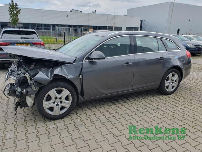 Opel Insignia Sports Tourer 1.8 16V Ecotec Épave (2011, Gris)