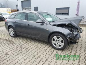 Opel Insignia Sports Tourer 1.8 16V Ecotec Épave (2011, Gris)