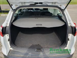 Ford Focus 3 Wagon 1.6 Ti-VCT 16V 105 Épave (2013, Blanc)