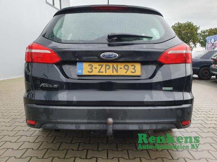 Ford Focus 3 Wagon 1.0 Ti-VCT EcoBoost 12V 125 Samochód złomowany (2015, Czarny)