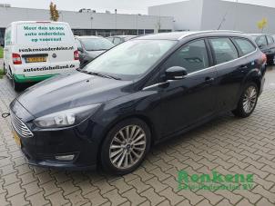 Ford Focus 3 Wagon 1.0 Ti-VCT EcoBoost 12V 125 Samochód złomowany (2015, Czarny)