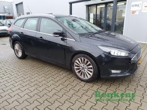 Ford Focus 3 Wagon 1.0 Ti-VCT EcoBoost 12V 125 Samochód złomowany (2015, Czarny)