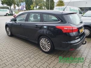 Ford Focus 3 Wagon 1.0 Ti-VCT EcoBoost 12V 125 Samochód złomowany (2015, Czarny)