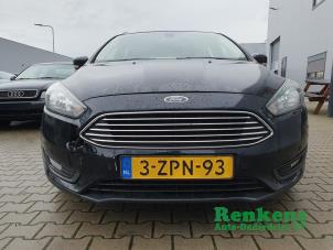 Ford Focus 3 Wagon 1.0 Ti-VCT EcoBoost 12V 125 Samochód złomowany (2015, Czarny)
