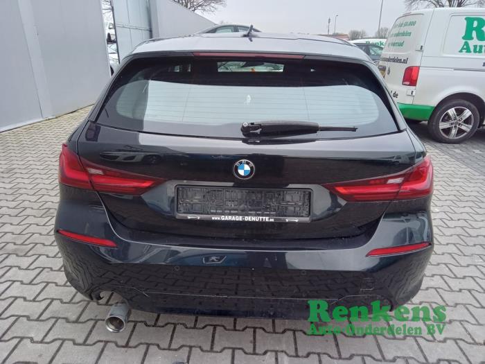 BMW 1 serie 116d 1.5 12V TwinPower Épave (2020, Noir)