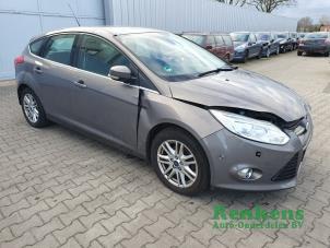 Ford Focus 3 1.0 Ti-VCT EcoBoost 12V 100 Épave (2012, Brun)