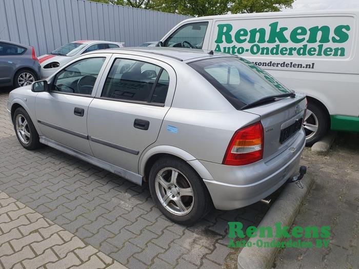 Opel Astra G 1.6 Samochód złomowany (1999, Srebrny)