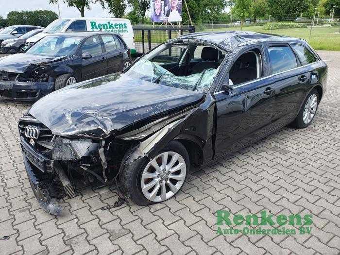 Audi A6 Avant 2.0 TFSI 16V Samochód złomowany (2014, Czarny)