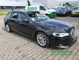 Audi A6 Avant 2.0 TFSI 16V Samochód złomowany (2014, Czarny)