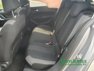 Peugeot 308 1.2 12V e-THP PureTech 110 Épave (2015, Gris)