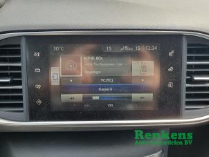 Peugeot 308 1.2 12V e-THP PureTech 110 Épave (2015, Gris)