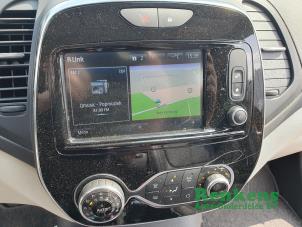 Renault Captur I 1.2 TCE 16V EDC Épave (2017, Orange)