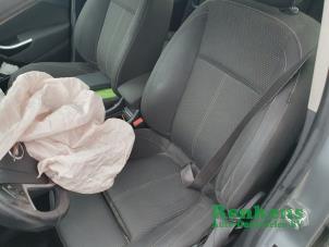 Opel Astra J 1.6 Turbo 16V Samochód złomowany (2010, Szary)