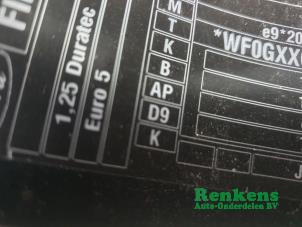 Ford Fiesta 6 1.25 16V Épave (2012, Noir)