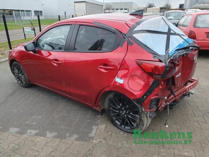 Mazda 2 1.5 SkyActiv-G 90 Épave (2023, Métallisé, Rouge)