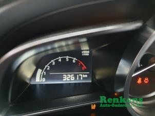 Mazda 2 1.5 SkyActiv-G 90 Épave (2023, Métallisé, Rouge)