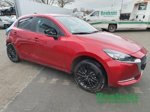Mazda 2 1.5 SkyActiv-G 90 Épave (2023, Métallisé, Rouge)