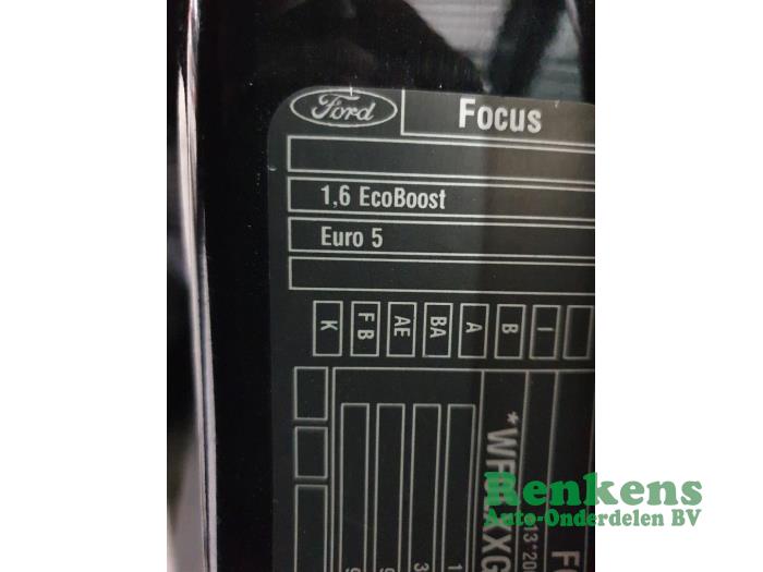 Ford Focus 3 Wagon 1.6 SCTi 16V Samochód złomowany (2012, Czarny)