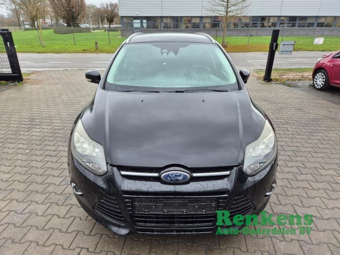 Ford Focus 3 Wagon 1.6 SCTi 16V Samochód złomowany (2012, Czarny)