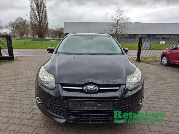 Ford Focus 3 Wagon 1.6 SCTi 16V Samochód złomowany (2012, Czarny)