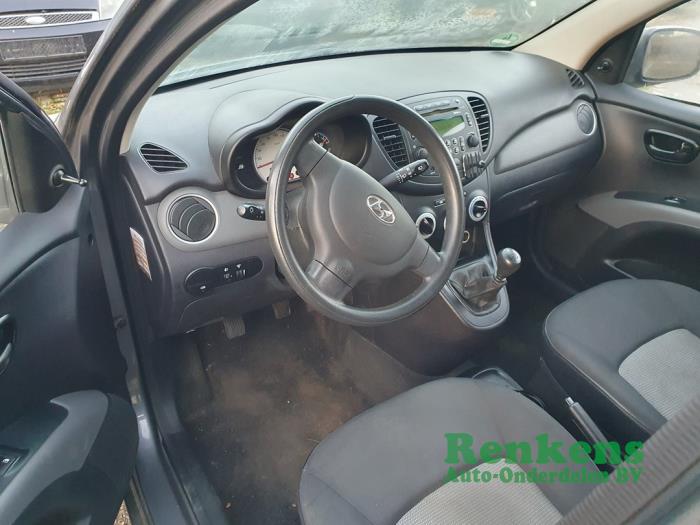 Hyundai i10 1.1i 12V Skrotfordon (2010, GRIJS)