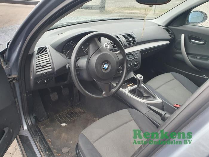 BMW 1 serie 116i 1.6 16V Skrotfordon (2005, LICHT BLAUW)