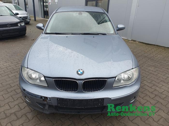 BMW 1 serie 116i 1.6 16V Skrotfordon (2005, LICHT BLAUW)
