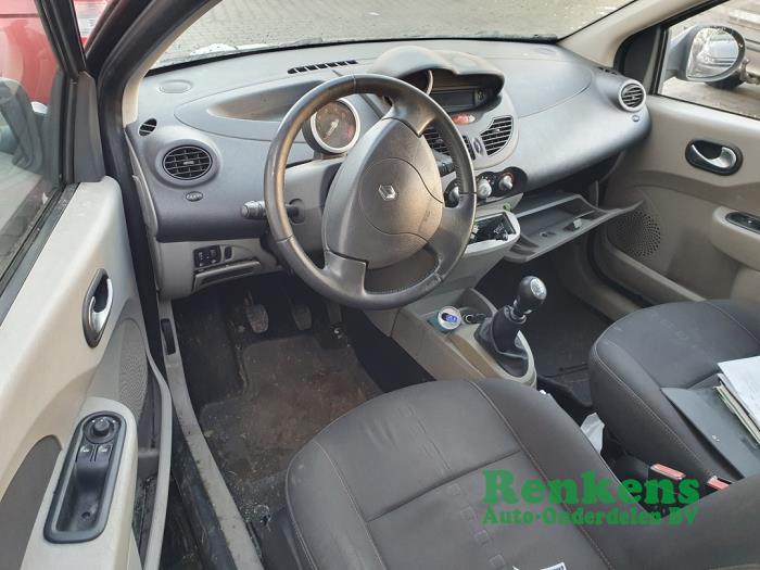Renault Twingo II 1.2 16V Épave (2007, Noir)