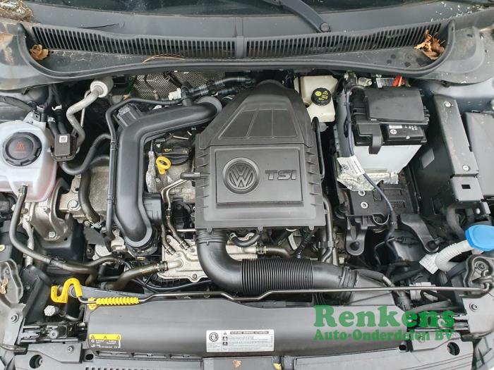 Volkswagen Polo VI 1.0 TSI 12V Épave (2020, Brun)