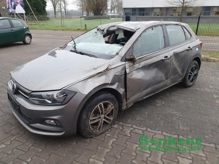 Volkswagen Polo VI 1.0 TSI 12V Épave (2020, Brun)