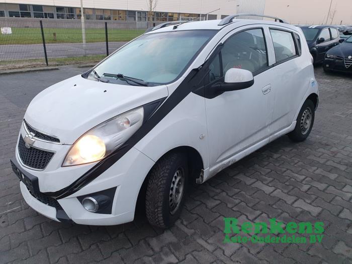 Chevrolet Spark 1.0 16V Bifuel Vehículo de desguace (2012, Blanco)