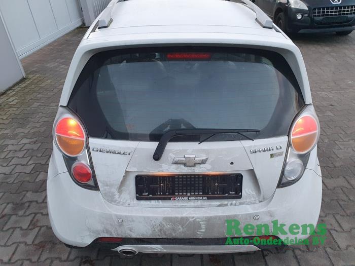 Chevrolet Spark 1.0 16V Bifuel Vehículo de desguace (2012, Blanco)