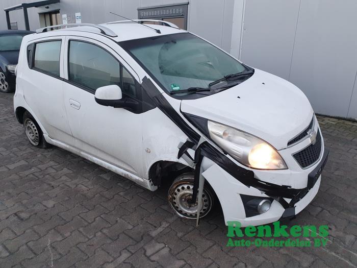 Chevrolet Spark 1.0 16V Bifuel Vehículo de desguace (2012, Blanco)