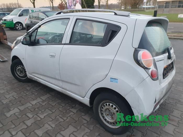 Chevrolet Spark 1.0 16V Bifuel Vehículo de desguace (2012, Blanco)