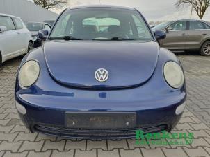 Volkswagen New Beetle 1.6 Samochód złomowany (2002, Niebieski)