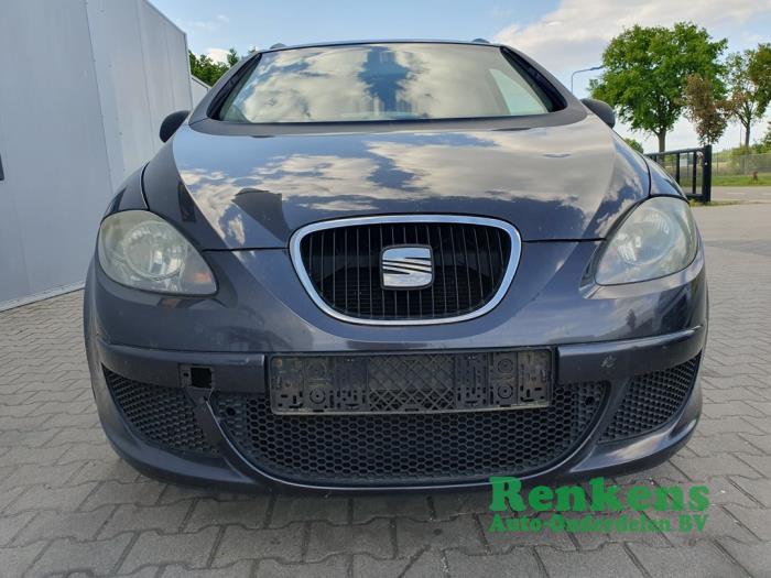 Seat Altea XL 1.6 Skrotfordon (2007, ZWART)