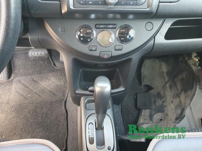 Nissan Note 1.6 16V Salvage vehicle (2006, Silver grey)