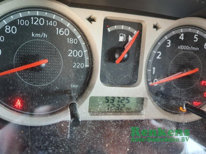 Nissan Note 1.6 16V Salvage vehicle (2006, Silver grey)