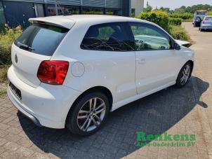 Volkswagen Polo V 1.2 TSI Épave (2012, Blanc)