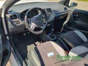 Volkswagen Polo V 1.2 TSI Épave (2012, Blanc)